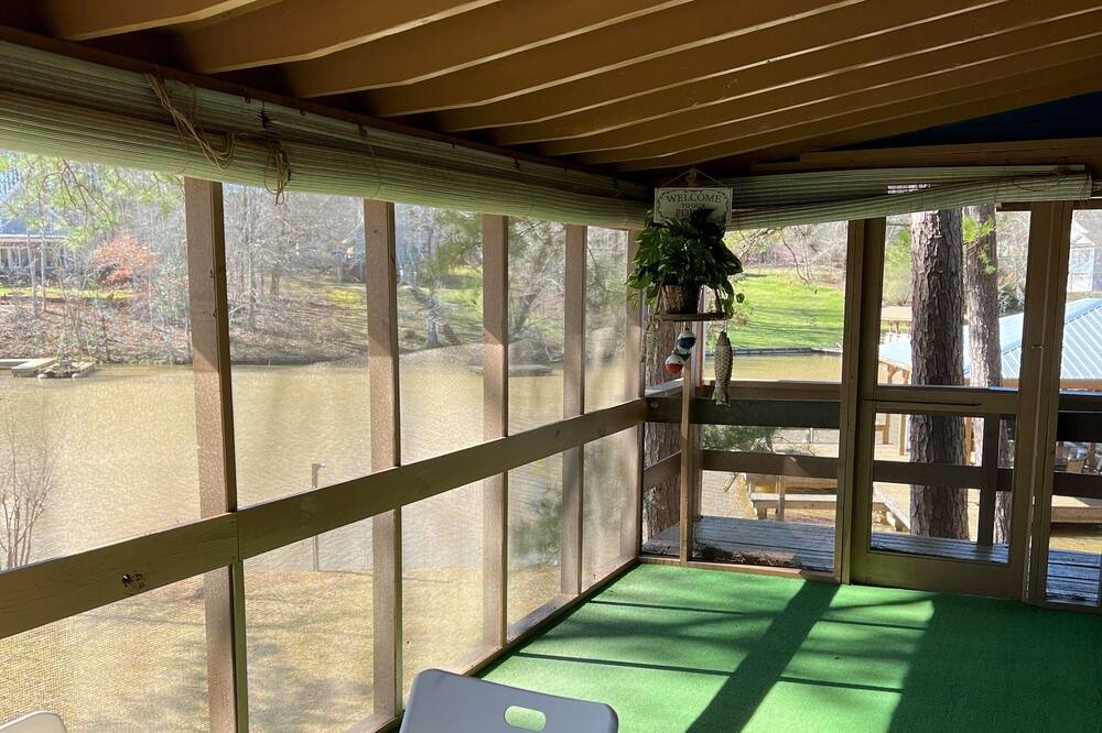 Photo of Bedroom in Eatonton