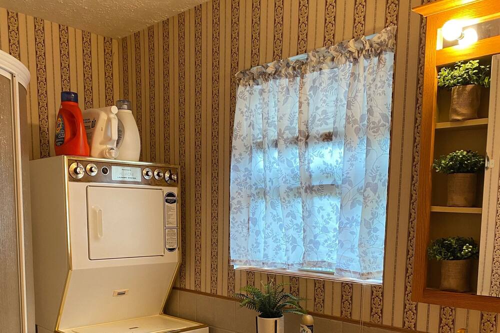 Photo of Bathroom in Eatonton