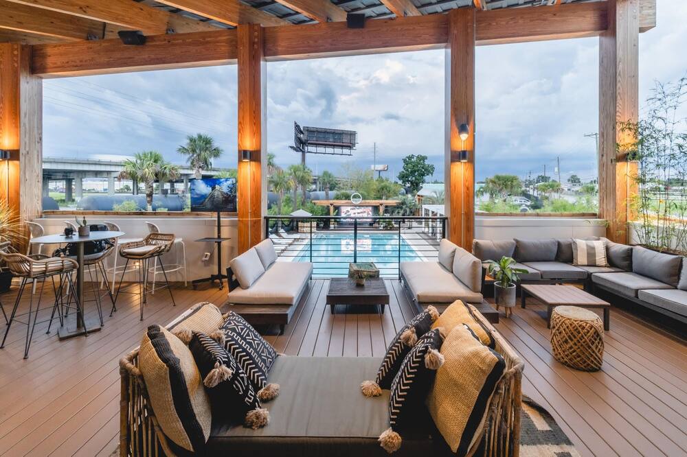 Photo of Livingroom in Downtown Charleston
