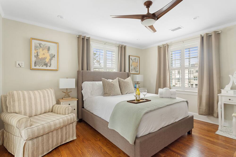Photo of Bedroom in Downtown Charleston