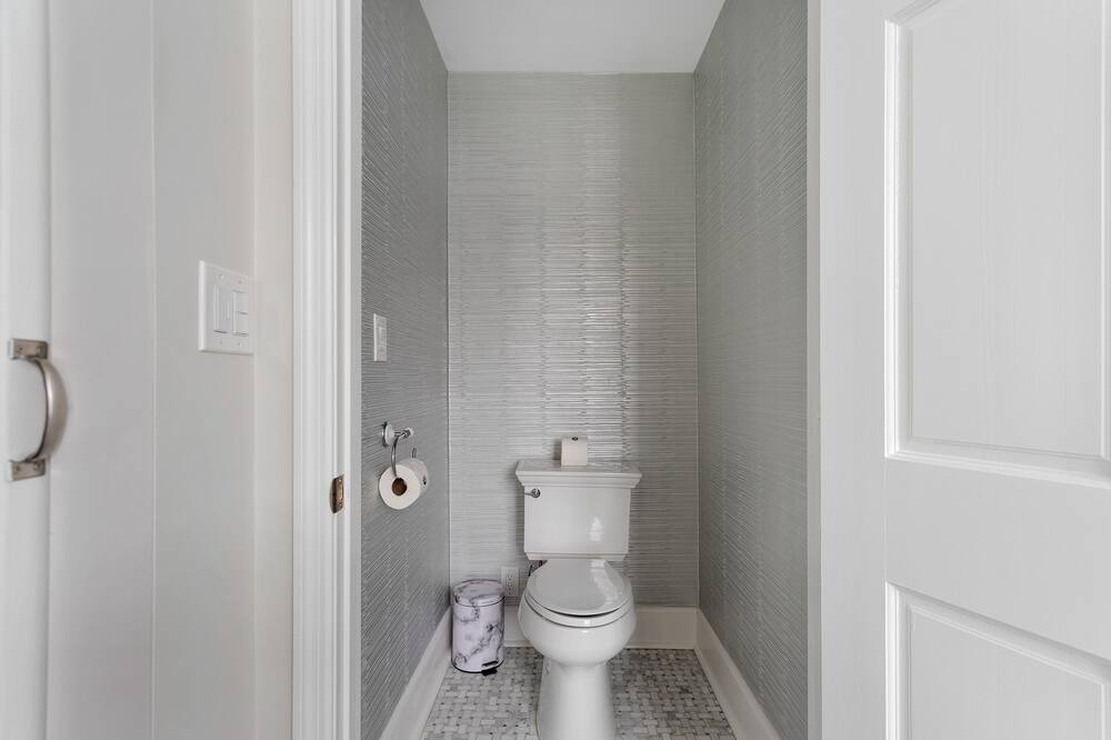 Photo of Bathroom in Downtown Charleston