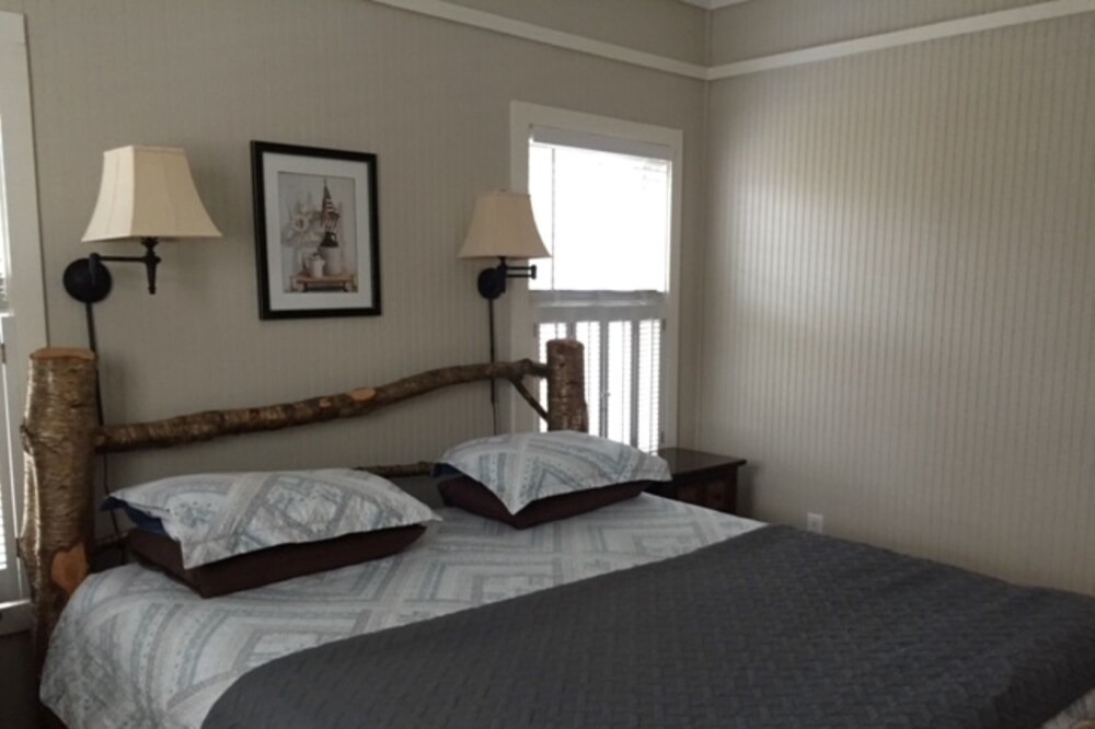 Photo of Bedroom in Altamont