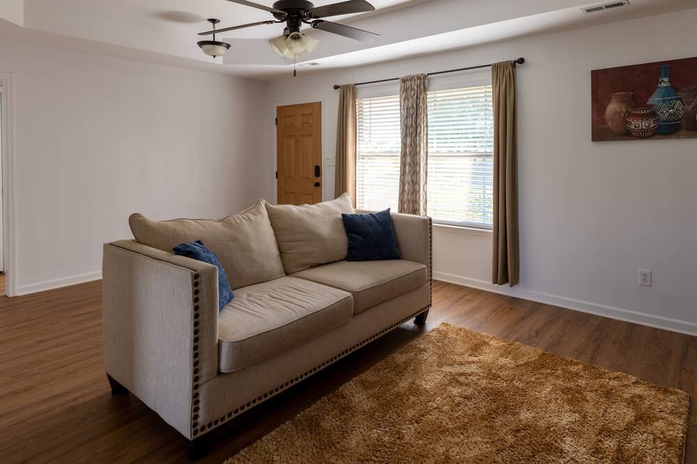 Photo of Livingroom in Harvest