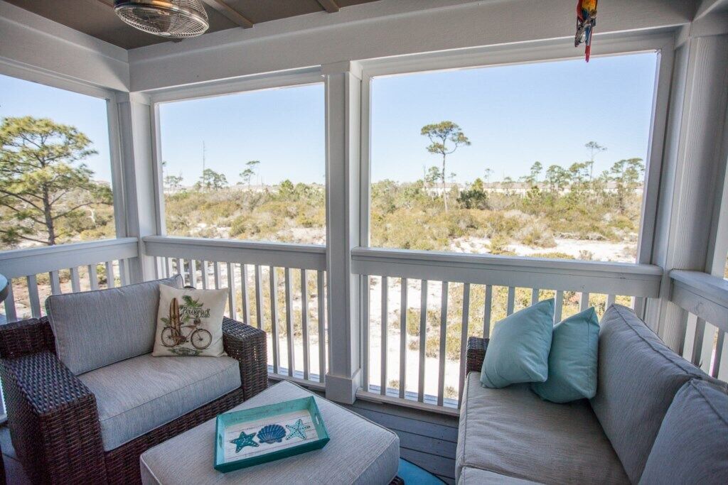 Photo of Livingroom in Ono Island
