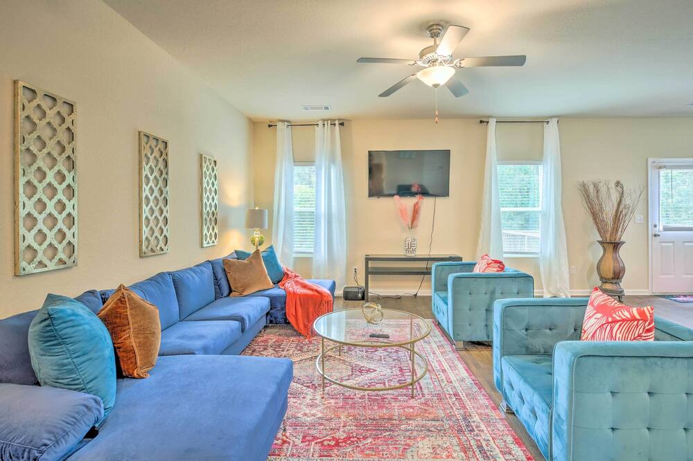 Photo of Livingroom in Villa Rica