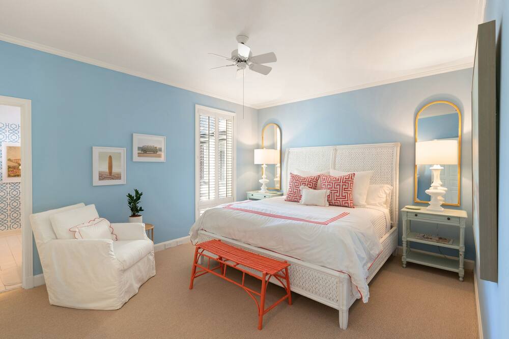Photo of Others in Sea Island