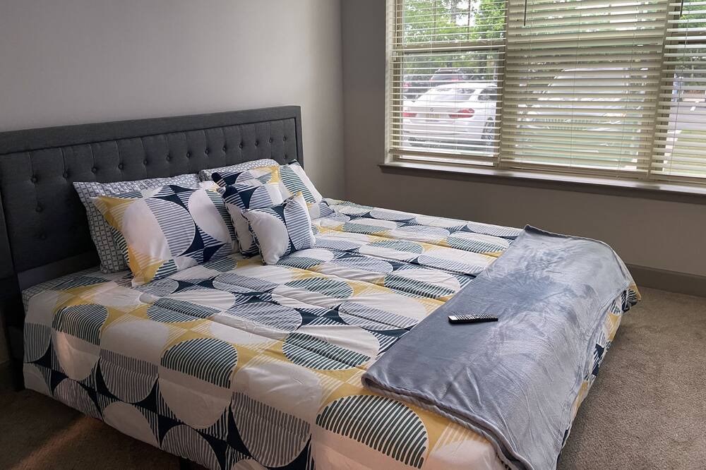 Photo of Bedroom in Town Center