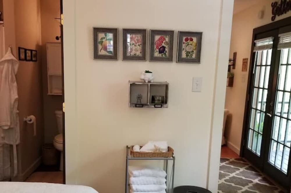 Photo of Bedroom in Celo