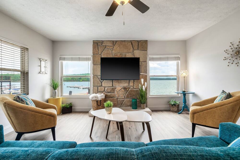 Photo of Bedroom in Dandridge