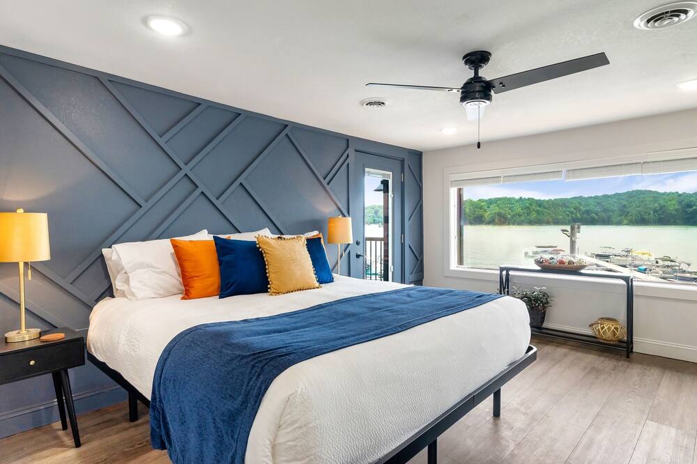 Photo of Bedroom in Dandridge