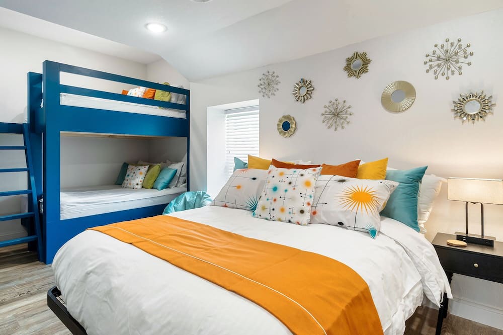 Photo of Bedroom in Dandridge