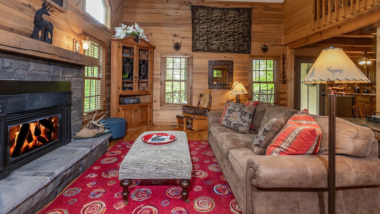 Photo of Livingroom in Lake Toxaway