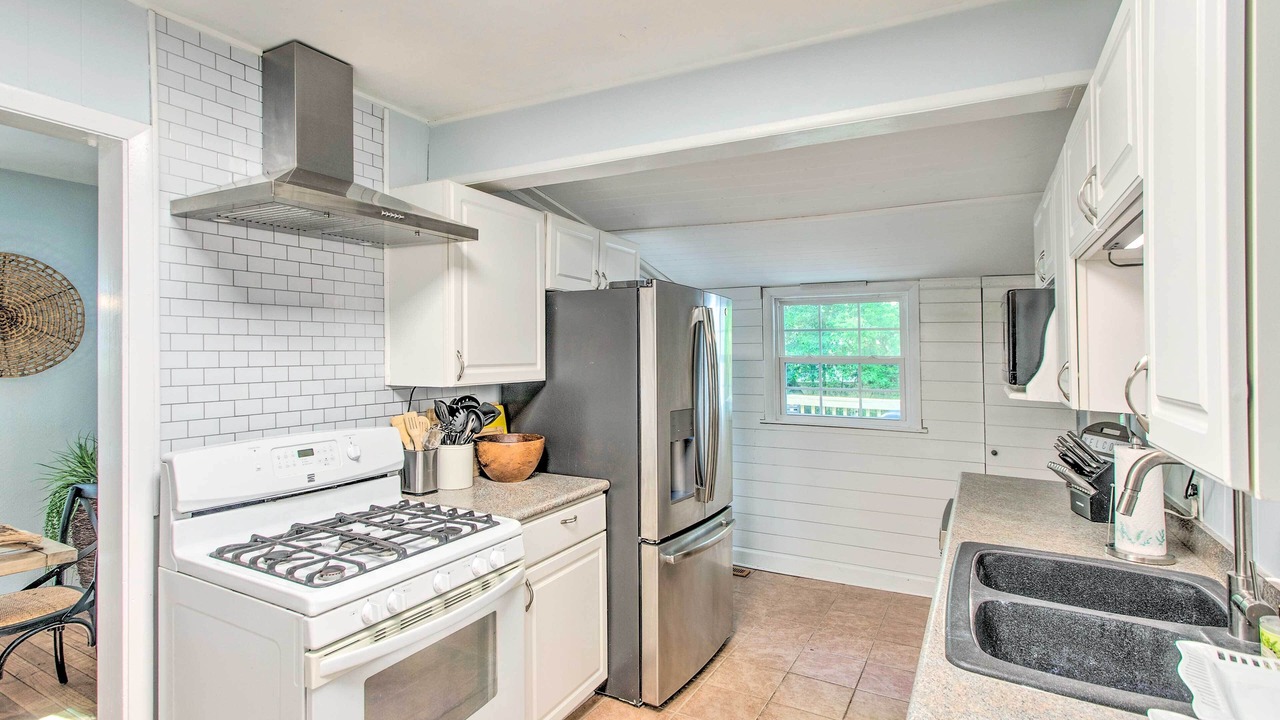 Photo of Kitchen in Saint Simons Heights