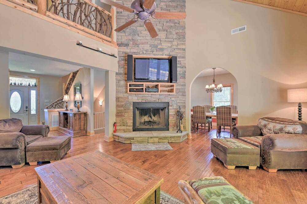 Photo of Bedroom in Waynesville