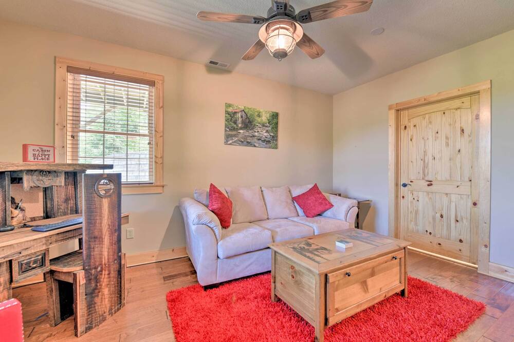 Photo of Livingroom in Waynesville