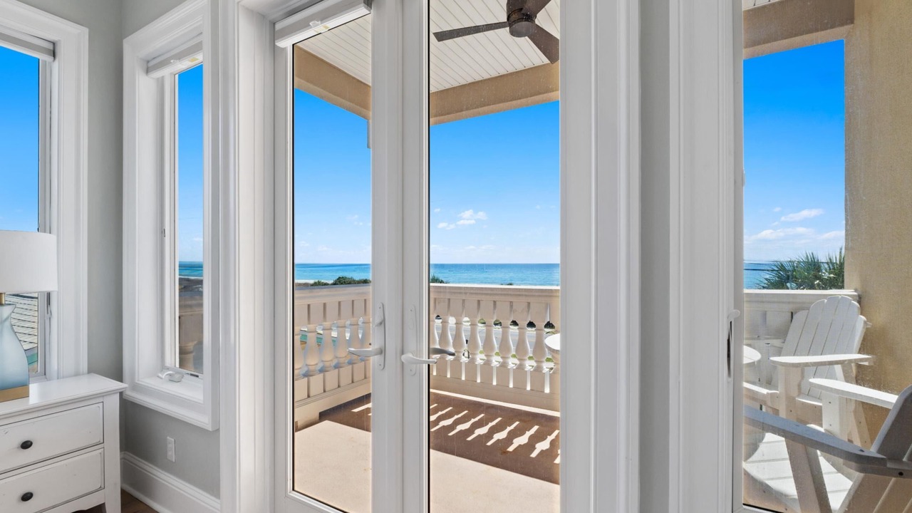 Photo of Patio Balcony in Laguna Beach