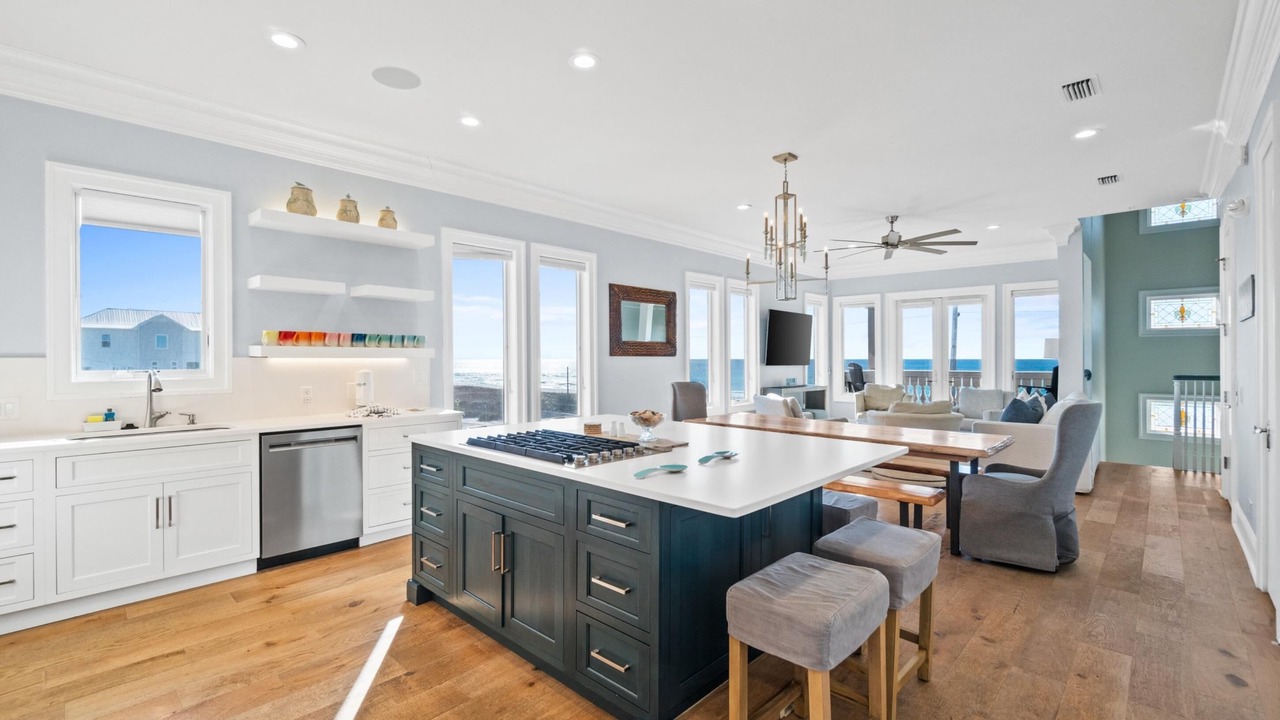 Photo of Kitchen in Laguna Beach