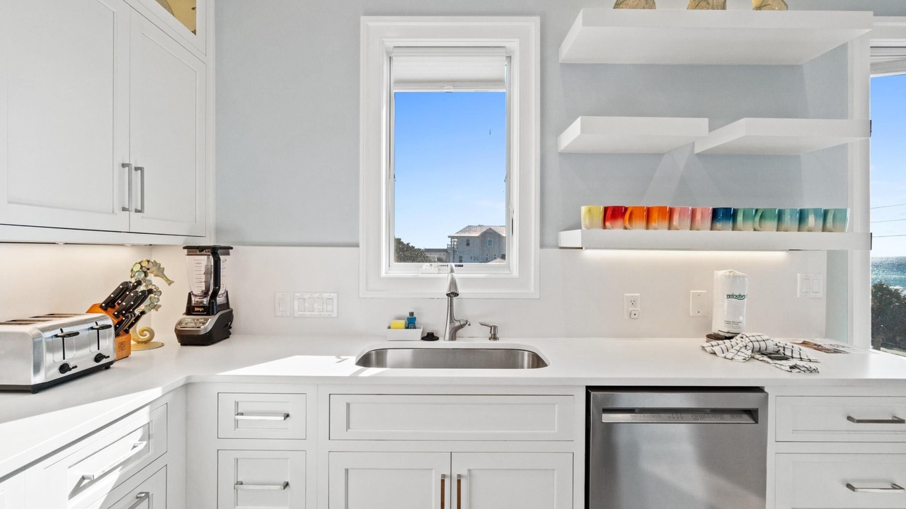 Photo of Kitchen in Laguna Beach