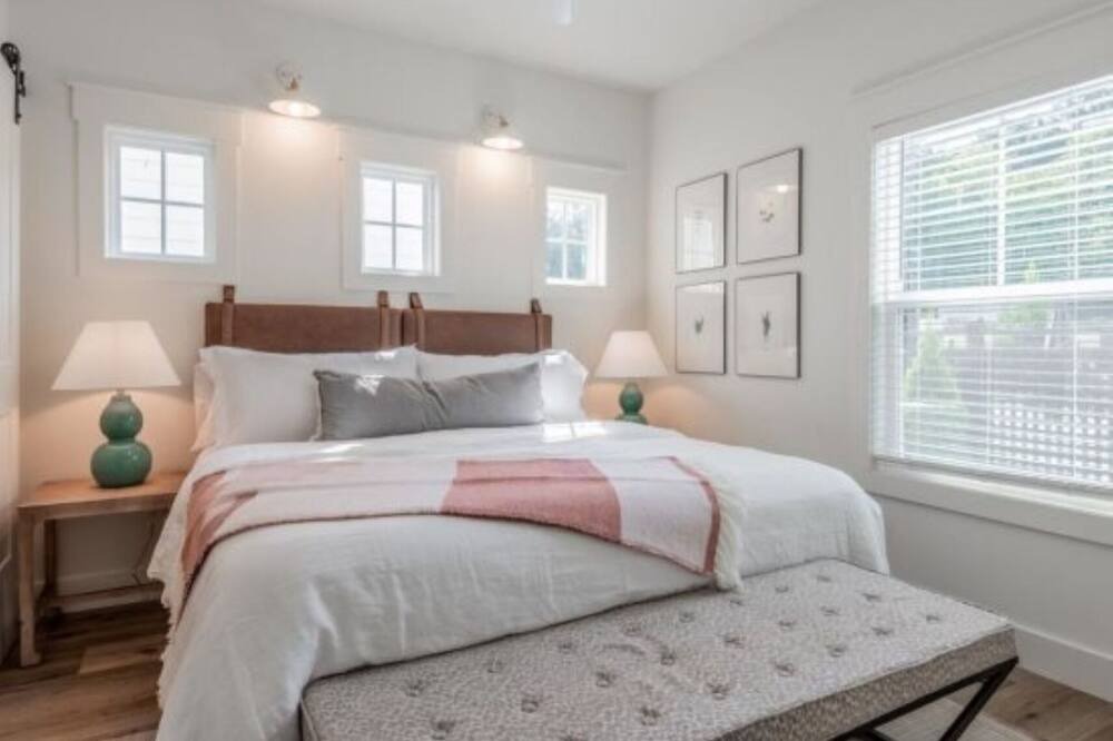 Photo of Bedroom in Guntersville
