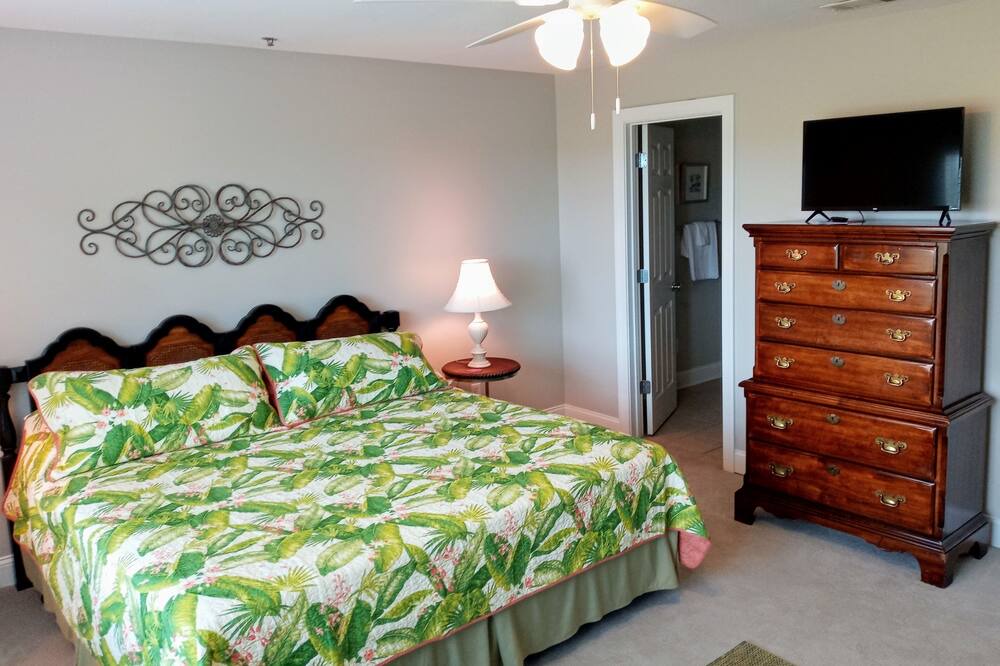 Photo of Bedroom in Darien