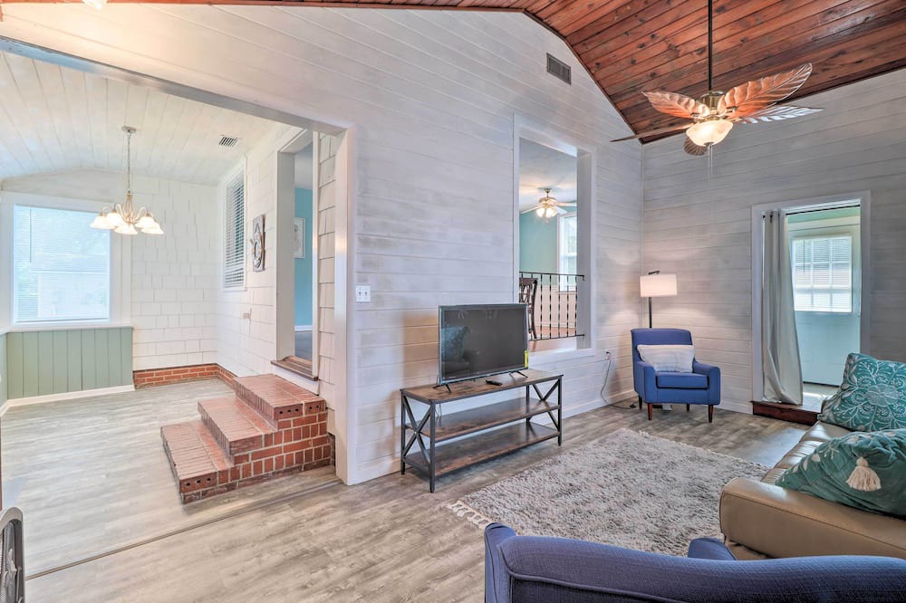 Photo of Livingroom in Lake Forest