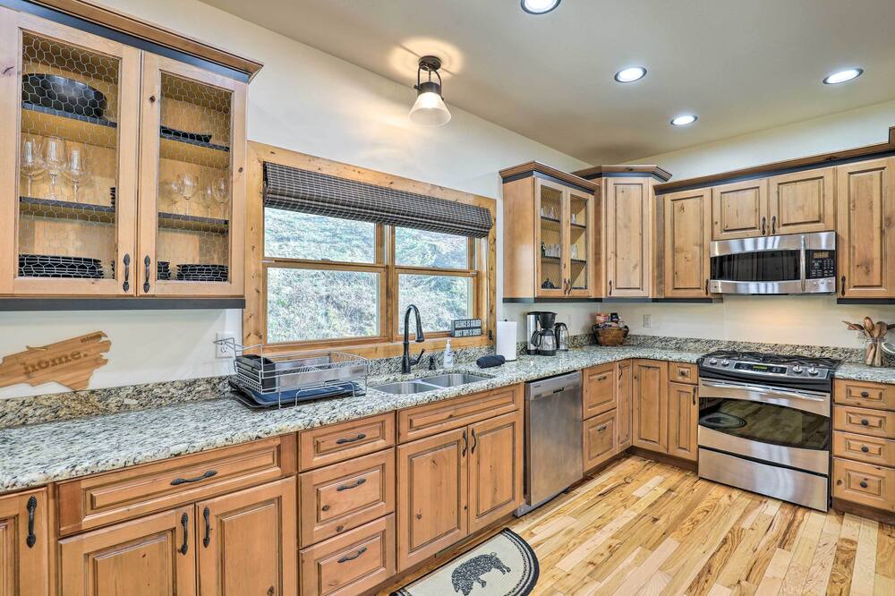 Photo of Kitchen in Mars Hill