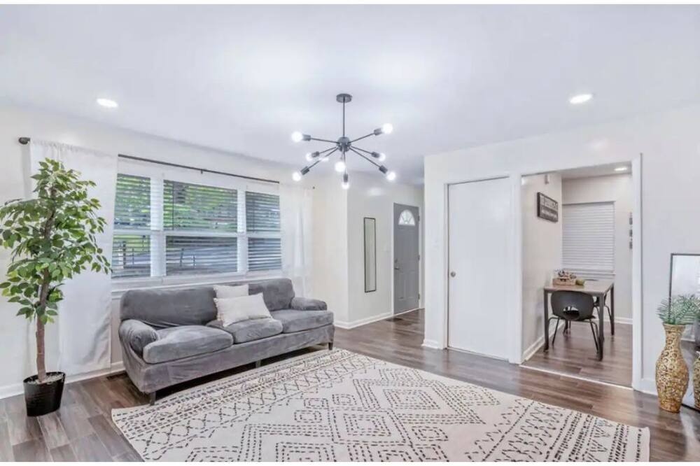 Photo of Bedroom in Forest Park