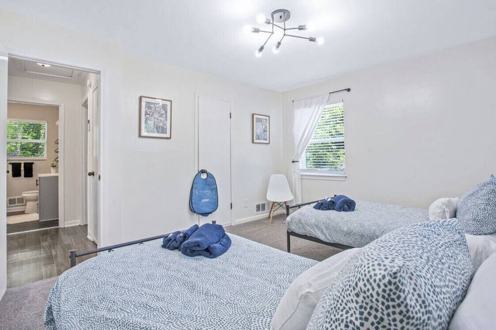 Photo of Bedroom in Forest Park