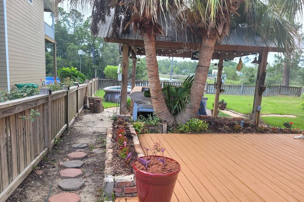 Photo of Outdoor in Gulf Park Estates