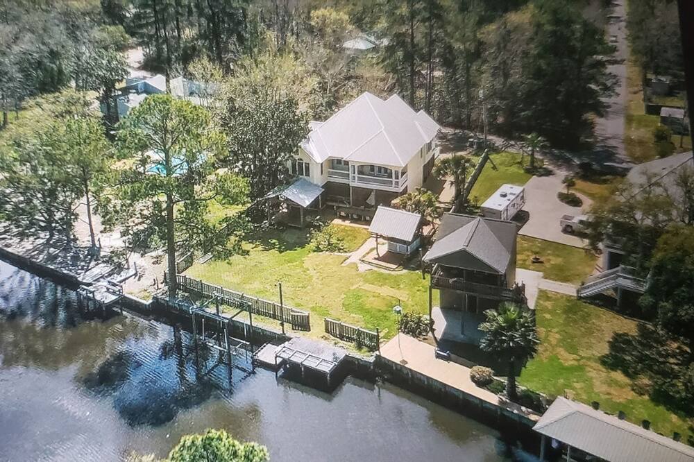 Photo of Outdoor in Gulf Park Estates