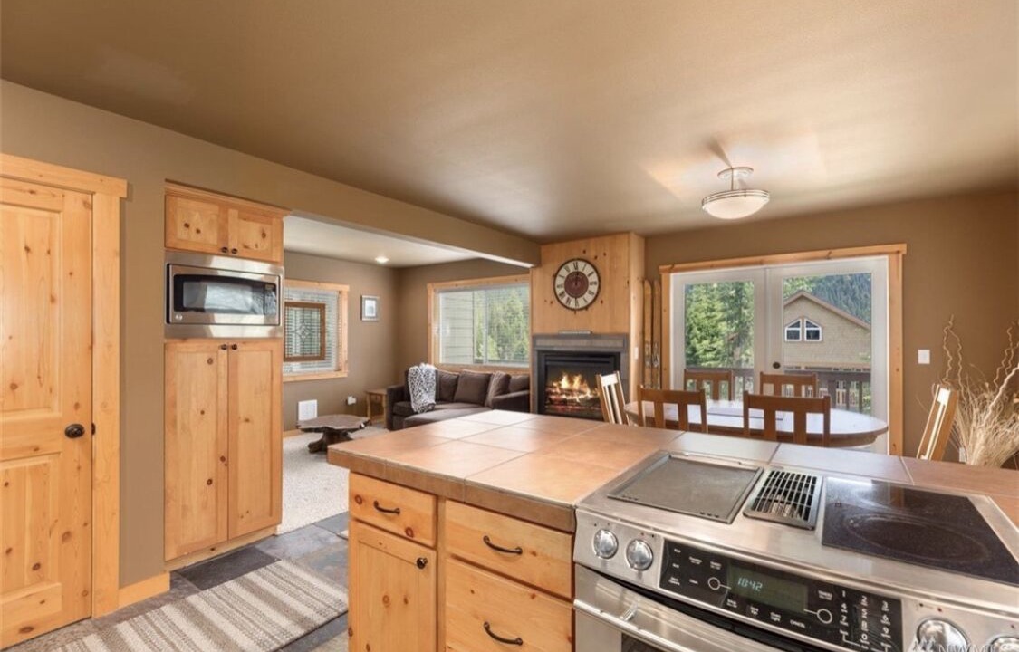 Photo of Kitchen in Snoqualmie Pass
