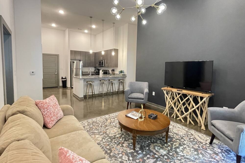 Photo of Livingroom in Madison