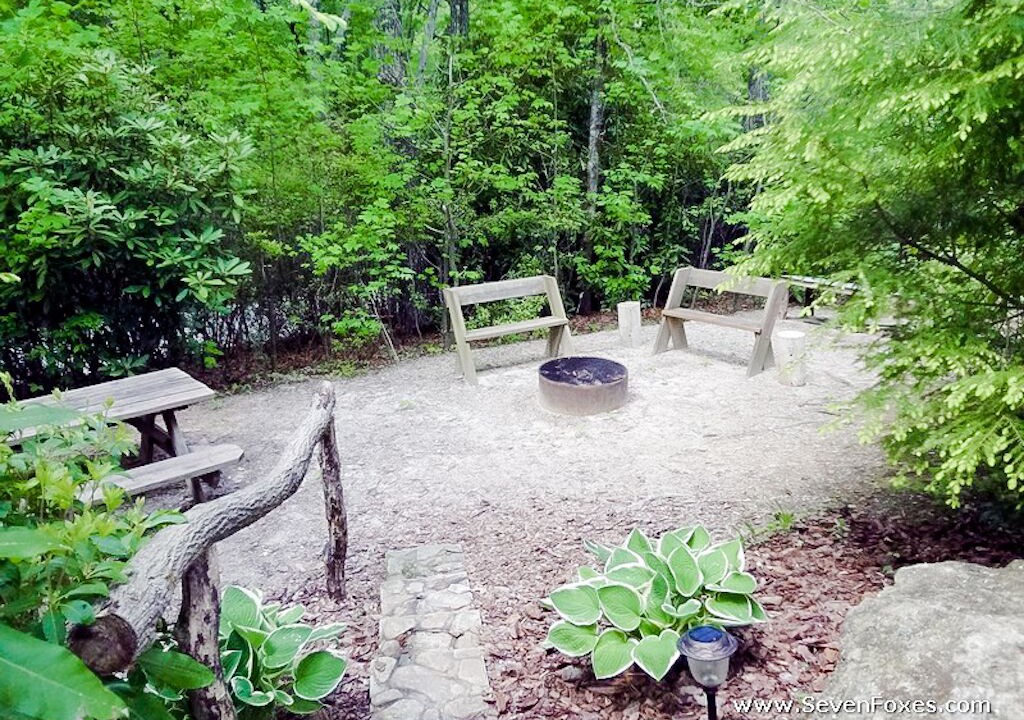 Photo of Patio Balcony in Lake Toxaway