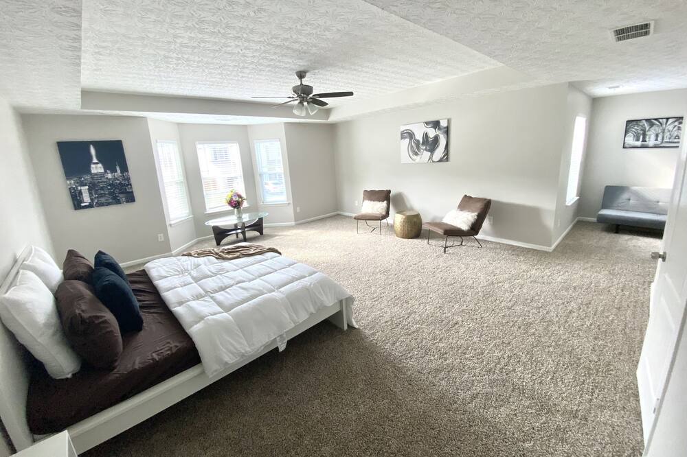Photo of Bedroom in Conley