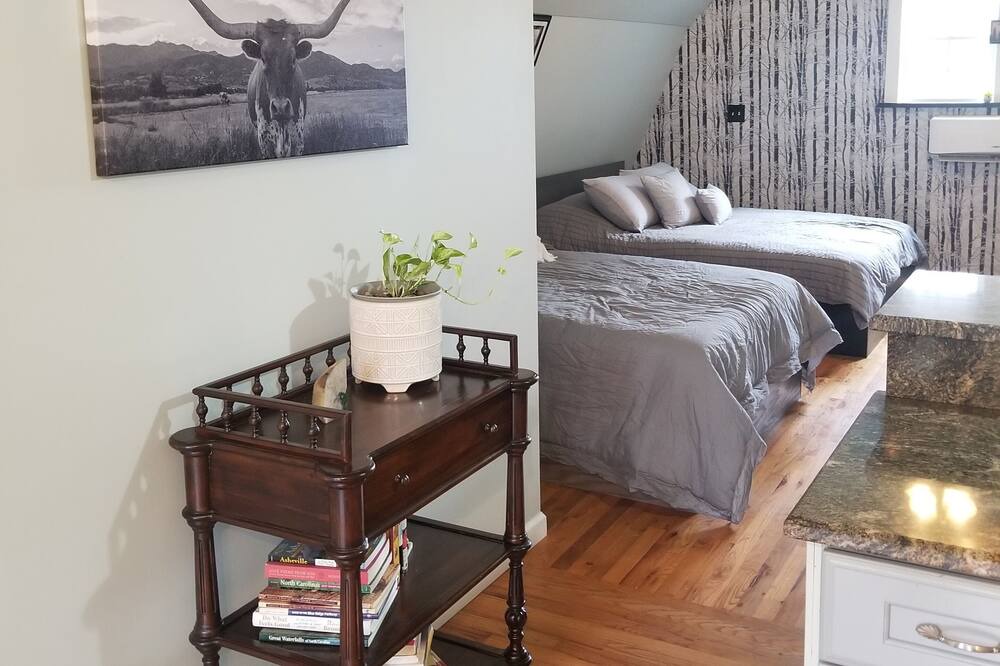 Photo of Bedroom in Alexander