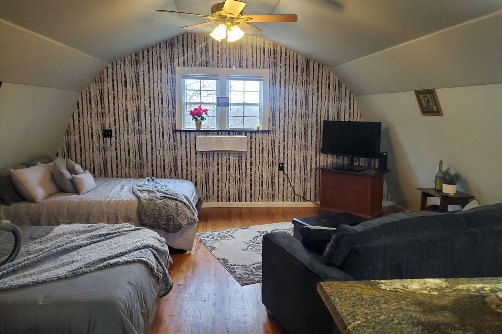 Photo of Bedroom in Alexander