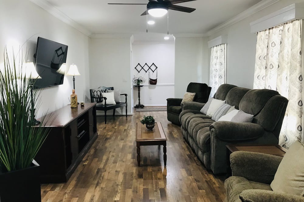Photo of Livingroom in Cullman