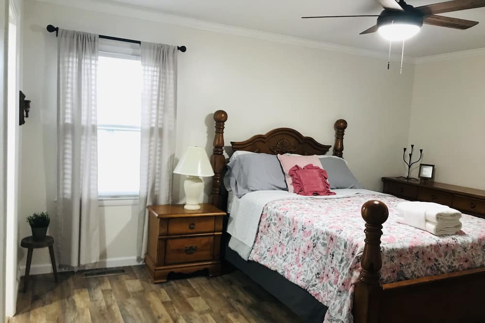 Photo of Bedroom in Cullman