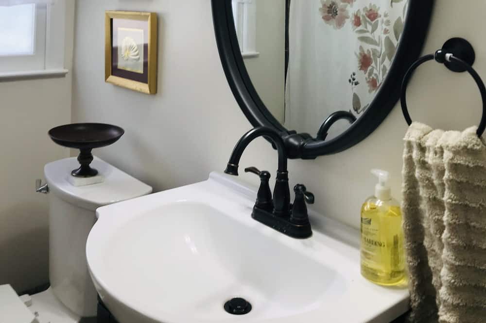 Photo of Bathroom in Cullman