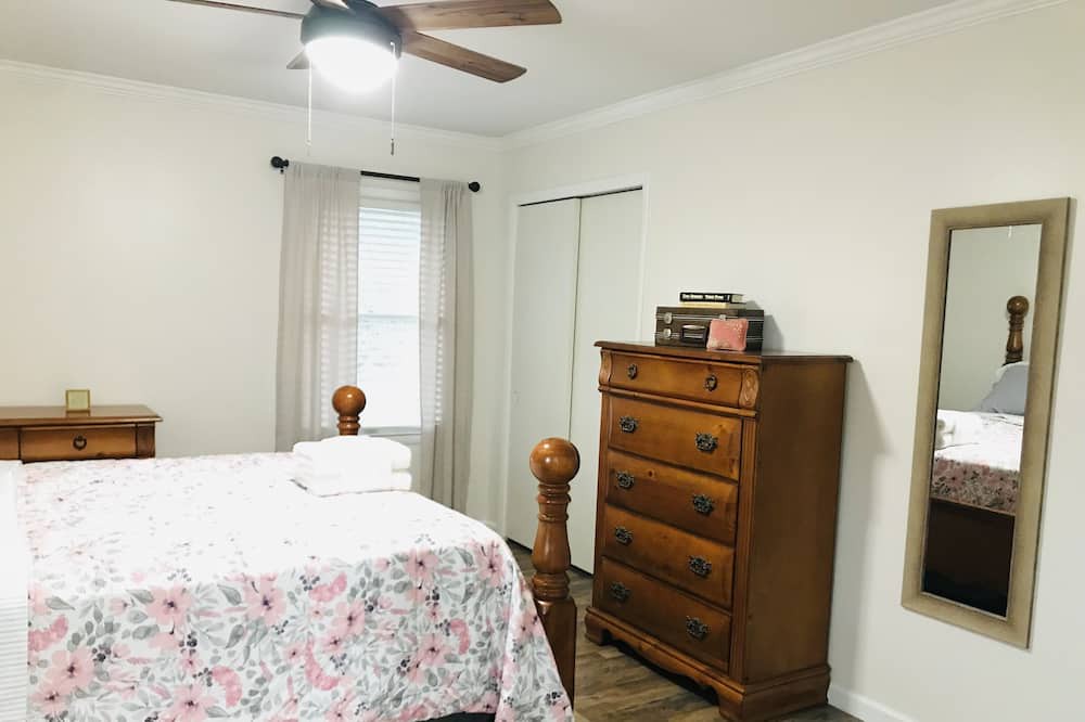 Photo of Bedroom in Cullman