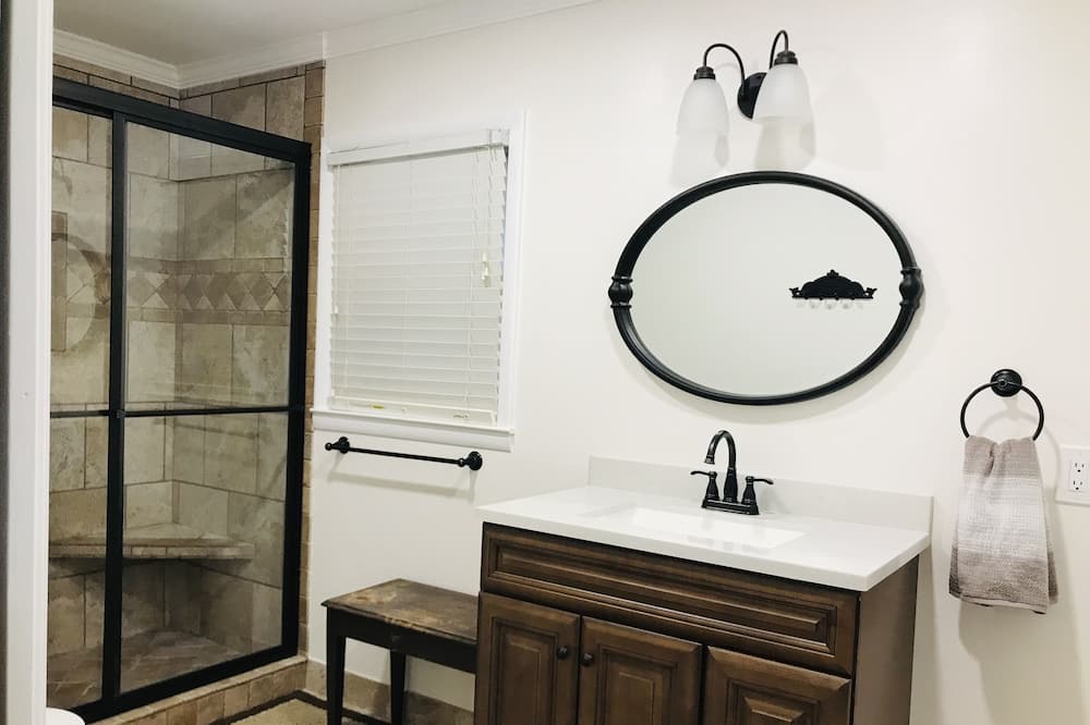 Photo of Bathroom in Cullman