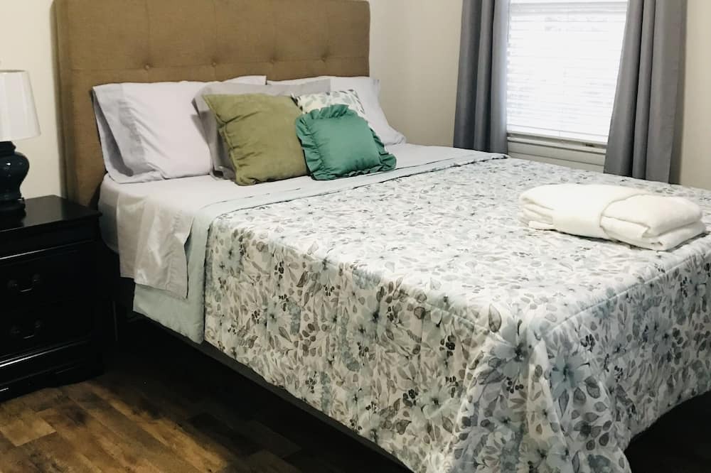 Photo of Bedroom in Cullman