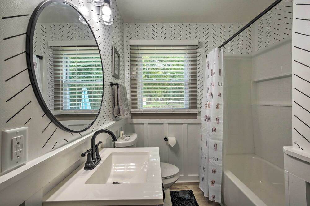 Photo of Bathroom in Covington