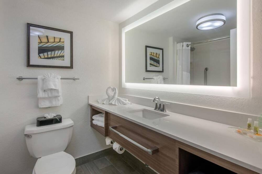 Photo of Bathroom in Savannah