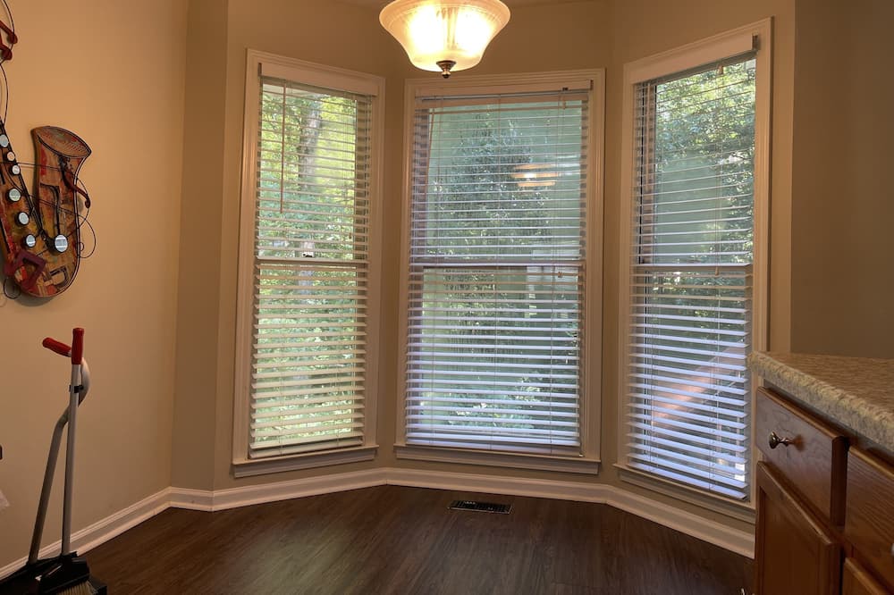 Photo of Bedroom in Powder Springs