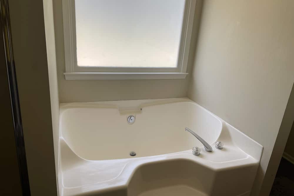 Photo of Bathroom in Powder Springs