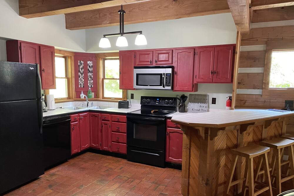 Photo of Kitchen in Mountain Springs