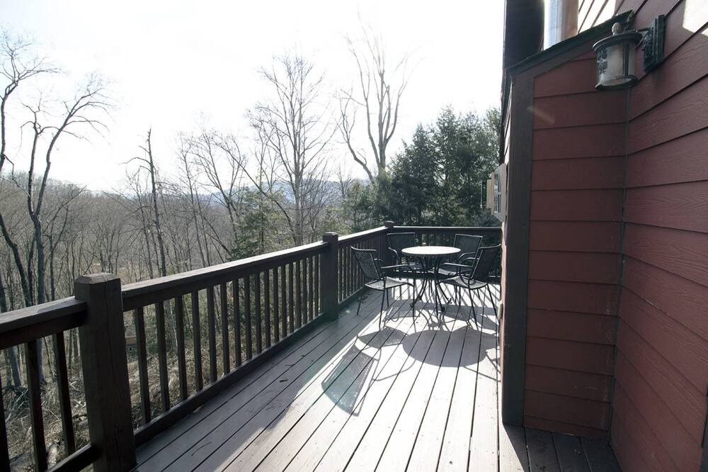 Photo of Patio Balcony in Mountain Springs