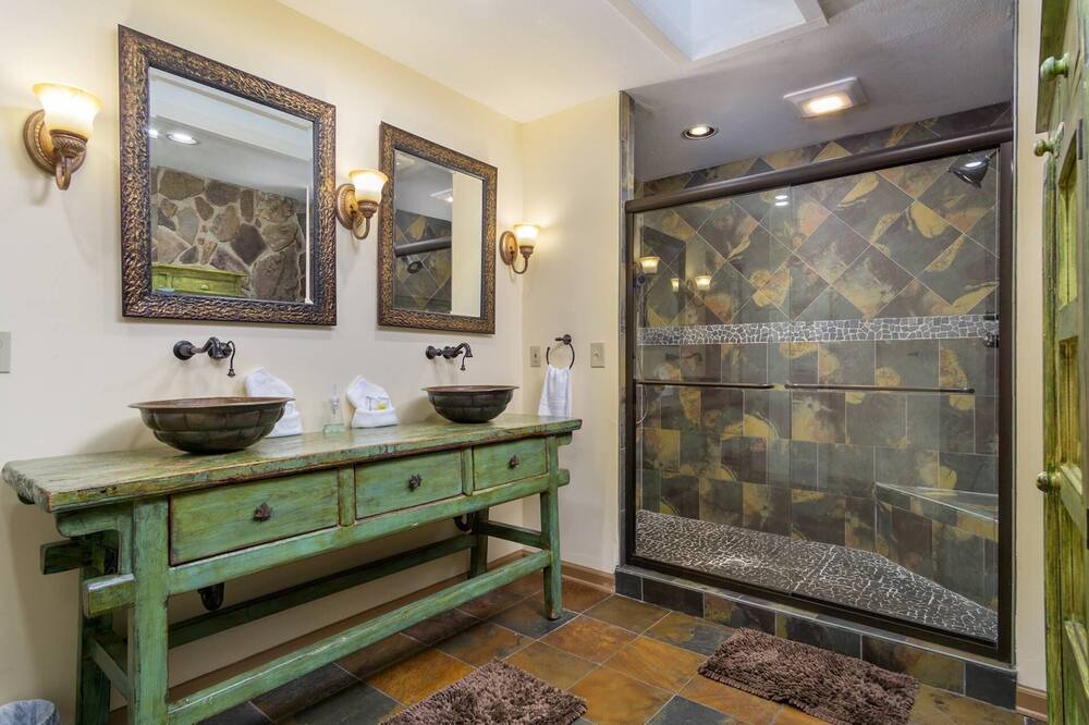 Photo of Bathroom in Mountain Springs