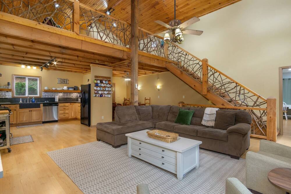 Photo of Bedroom in Mountain Springs